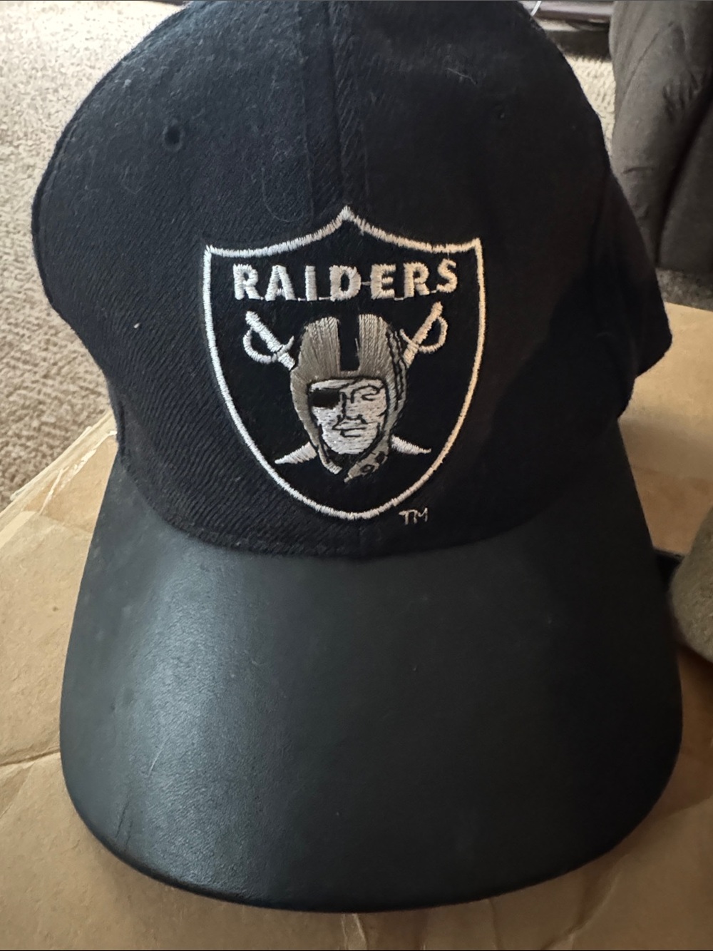Raiders Black Baseball Cap leather brim 90’s Vintage Starter